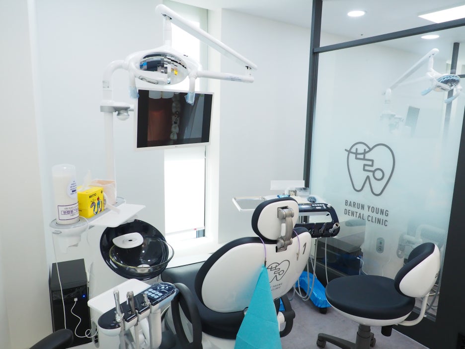 Dongdae Entrance Station Dental Clinic: Neglecting Gum Inflammation Can Lead to Permanent Tooth Loss. 사진 10