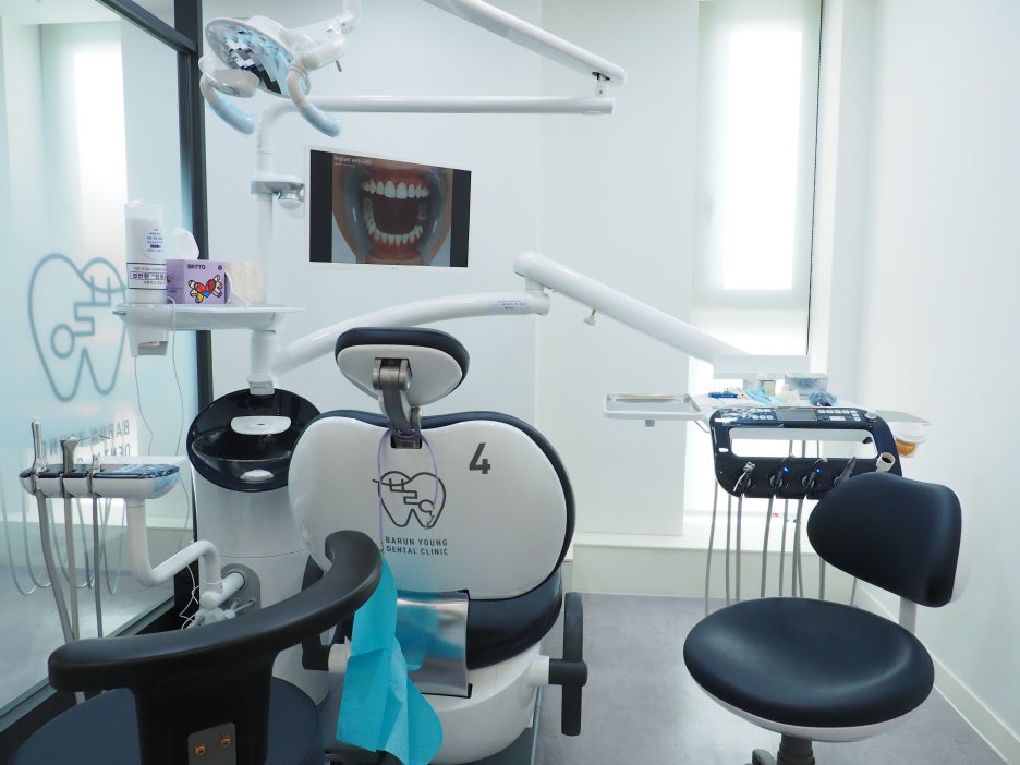 Yaksu-dong Dental Clinic: Safe Same-Day Wisdom Tooth Extraction 사진 5