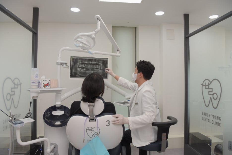 Dasan-dong Dental Clinic: Frequent Gum Bleeding During Brushing Could Indicate Gum Disease