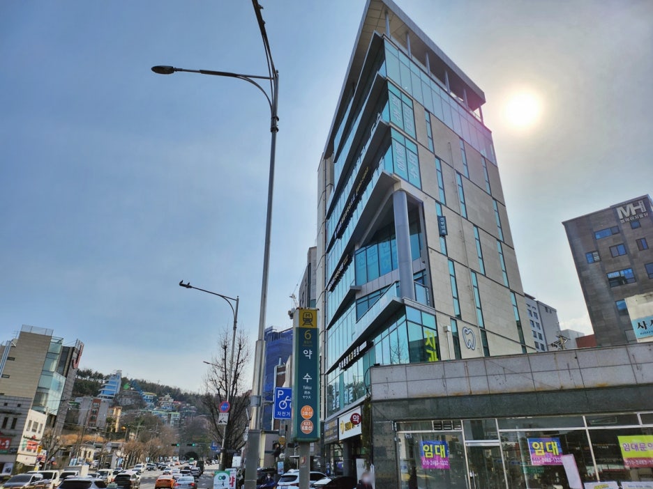 Yaksu Station Dental Clinic: Prepare for Cavity and Root Canal Treatment Even Without Symptoms