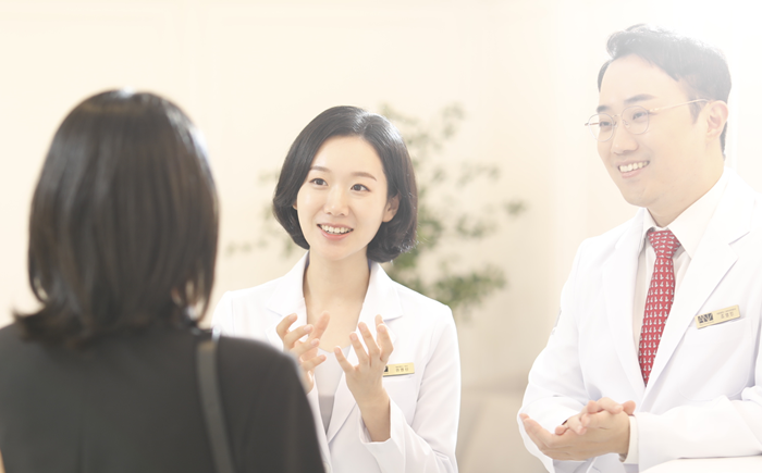부부의사가 하는 피부과의 장점