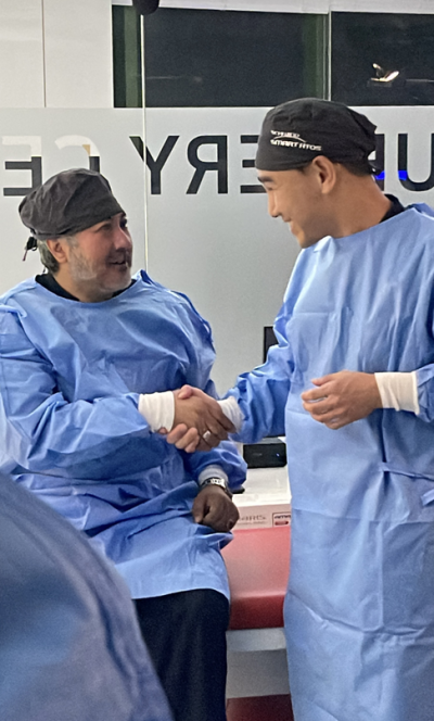 강성용 원장, 안과전문의 Dr.Kishore 프레즈비맥스 노안수술 집도 사진 19