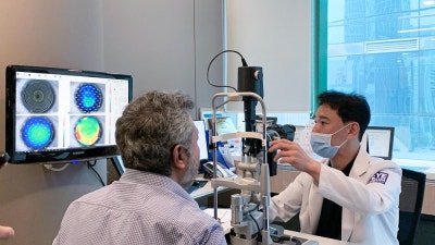 강성용 원장, 안과전문의 Dr.Kishore 프레즈비맥스 노안수술 집도 사진 9