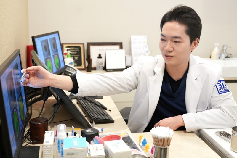 아이리움안과 정병훈 원장, 한국백내장굴절수술학회에서 스마트노바 최신 임상 결과 발표 사진 8
