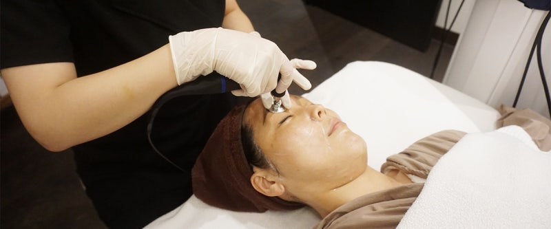 청담 메디컬 스파 "인디바" 고주파 페이셜 관리 프로그램