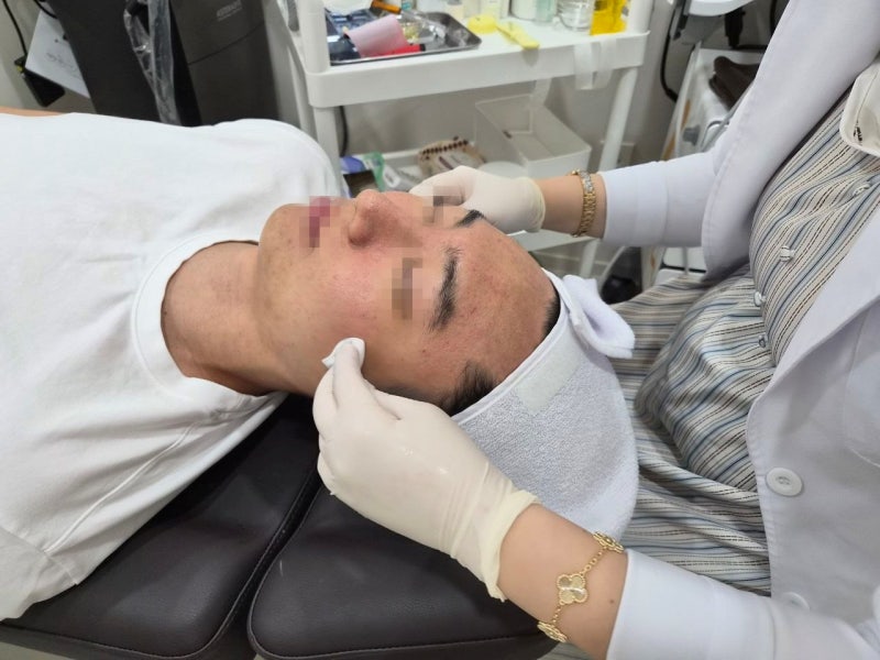 신사피부과 스킨보톡스, 제대로 알고 맞으면 결과가 다릅니다 사진 8