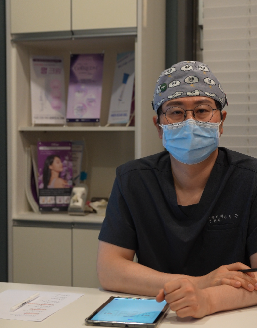 How Many Threads for a Natural Nasolabial Fold Thread Lift? A Gangnam Plastic Surgeon Explains the Difference in Design