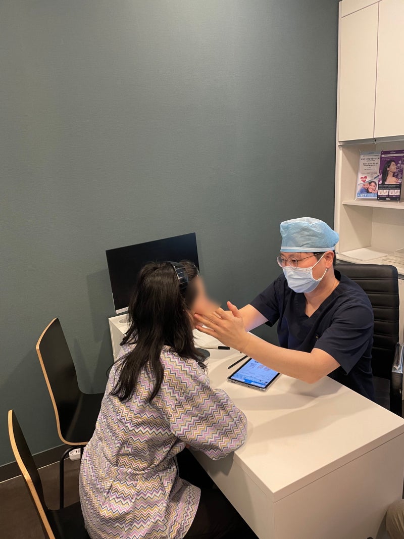 How Many Threads for a Natural Nasolabial Fold Thread Lift? A Gangnam Plastic Surgeon Explains the Difference in Design