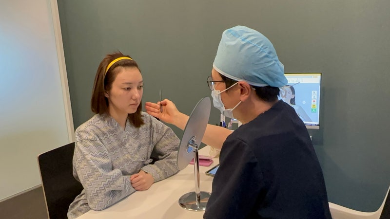 Gangnam Thread Lift Specialist: Why Do Jowls and Mid-Face Hollowing Appear Together? Differences in Thread Types and Design