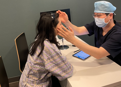 Seoul Forehead Lift: Potential for Headaches and Sensory Abnormalities, and Pre-Surgical Checks for Scar Minimization 사진