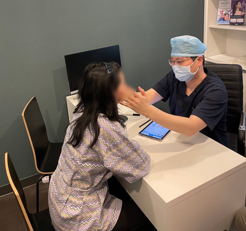 Upper Blepharoplasty Recovery Period: How Many Days Until You Can Return to Work? The Director Explains the Criteria for