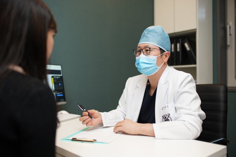 20s Forehead Lift: Why Results Vary Depending on the Surgical Method 사진 9