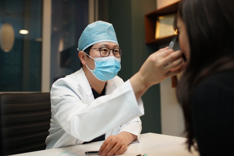 Forehead Thread Lift Results: Eyebrow Position is Key 사진 10
