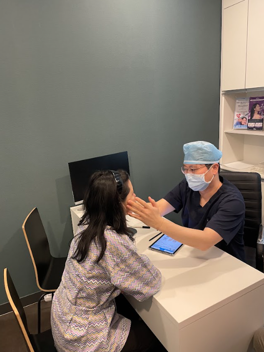 Types of Nasolabial Fold Procedures: When to Choose Mint, Cavurn, or Aptos Threads? 사진 8