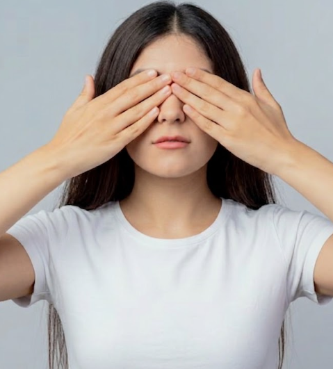 What's the Difference Between Under-Eye Fat Removal and Under-Eye Fat Repositioning? 사진 10