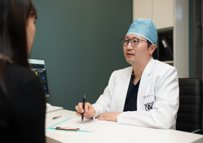 Thread Lift for Nasolabial Folds: How Much Improvement Can Be Expected for Deepened Lines? 사진 10