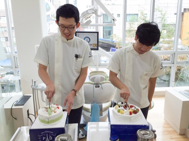 원데이치과 김경수팀장님 황대현기사님 생일파티!!~