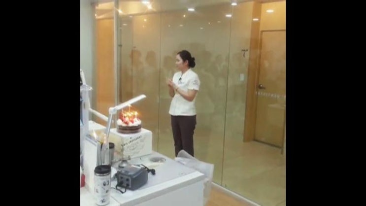 원데이치과 김경미 치위생사님의 생일파티가 있었습니다 ^^