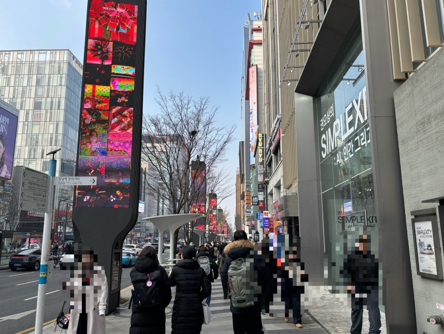 [원데이치과 오시는 길] 강남역 2호선 11번 출구에서 2관 사진 16