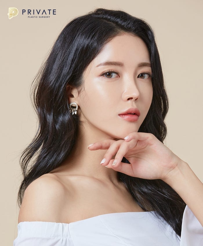 Let's get beautiful at Private Plastic Surgery, a hospital specializing in double eyelid revision surgery