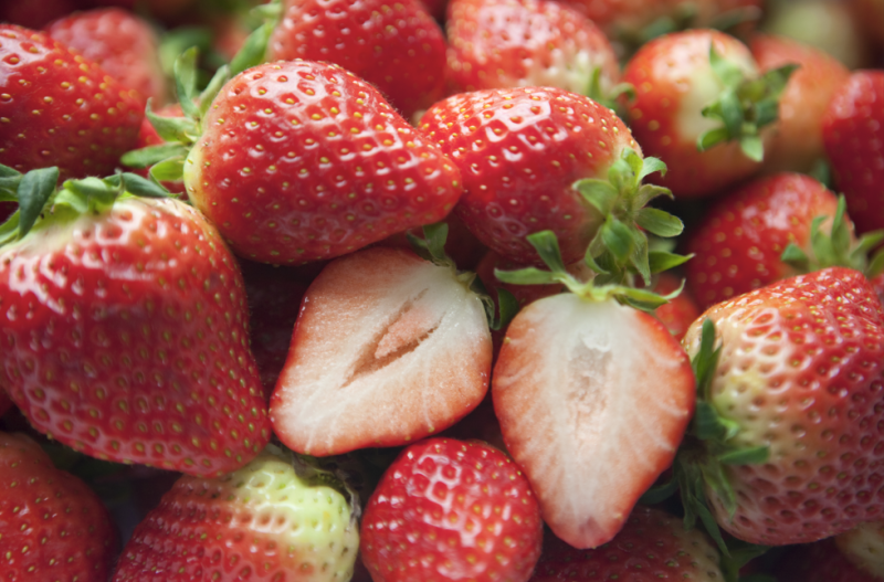 Strawberry Season: Let's Learn About Strawberries