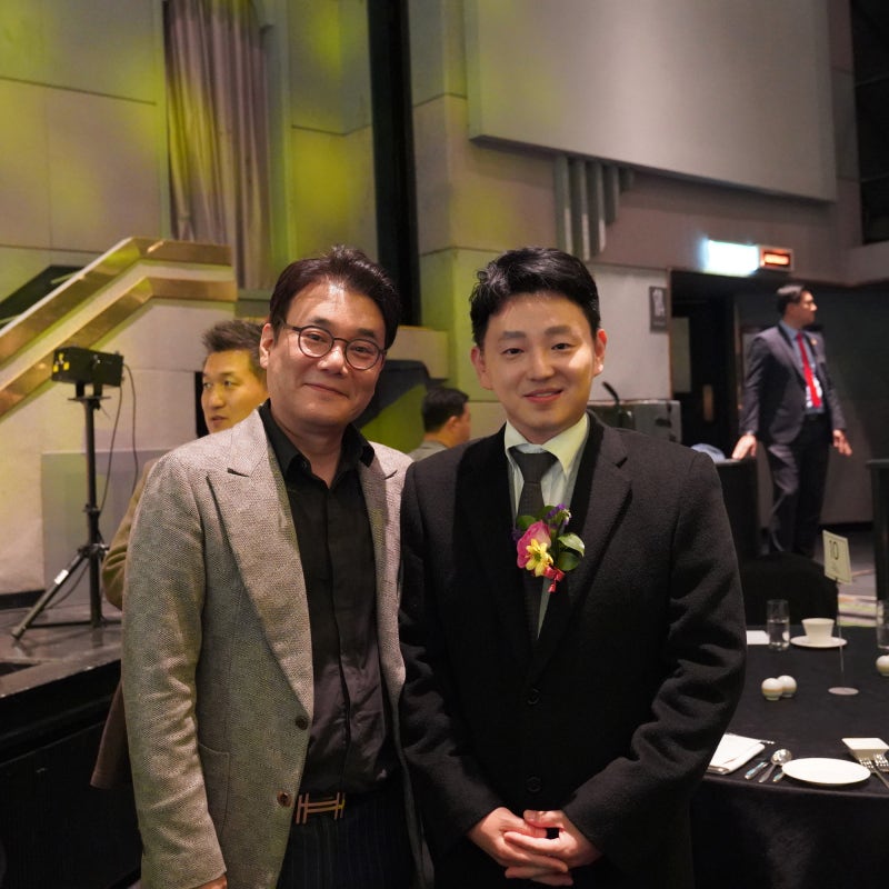2019 더 룩 오브 더 이어 스마일안과 염동주 대표원장님 심사위원으로 참석!