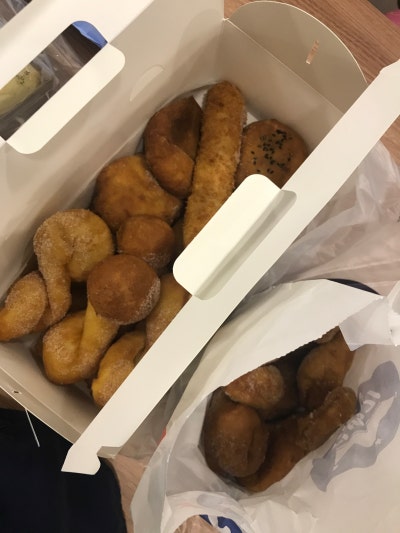 맛있는 간식들로 넘쳐나는 우리 병원 (엉덩이필러제거환자 감사합니다) 사진 6