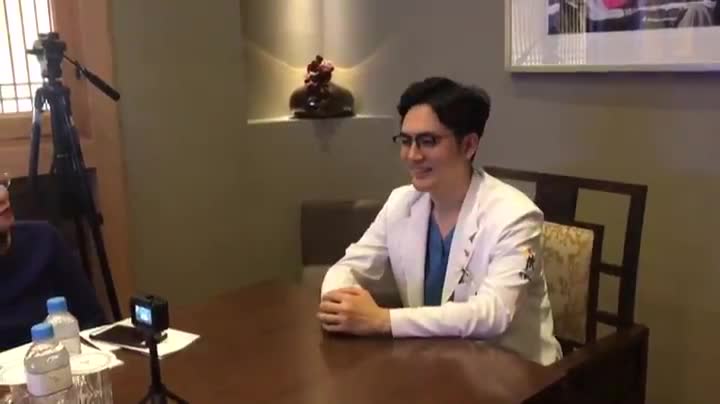 บทสัมภาษณ์ JK Plastic Surgery กับสถานีโทรทัศน์เมียนมา